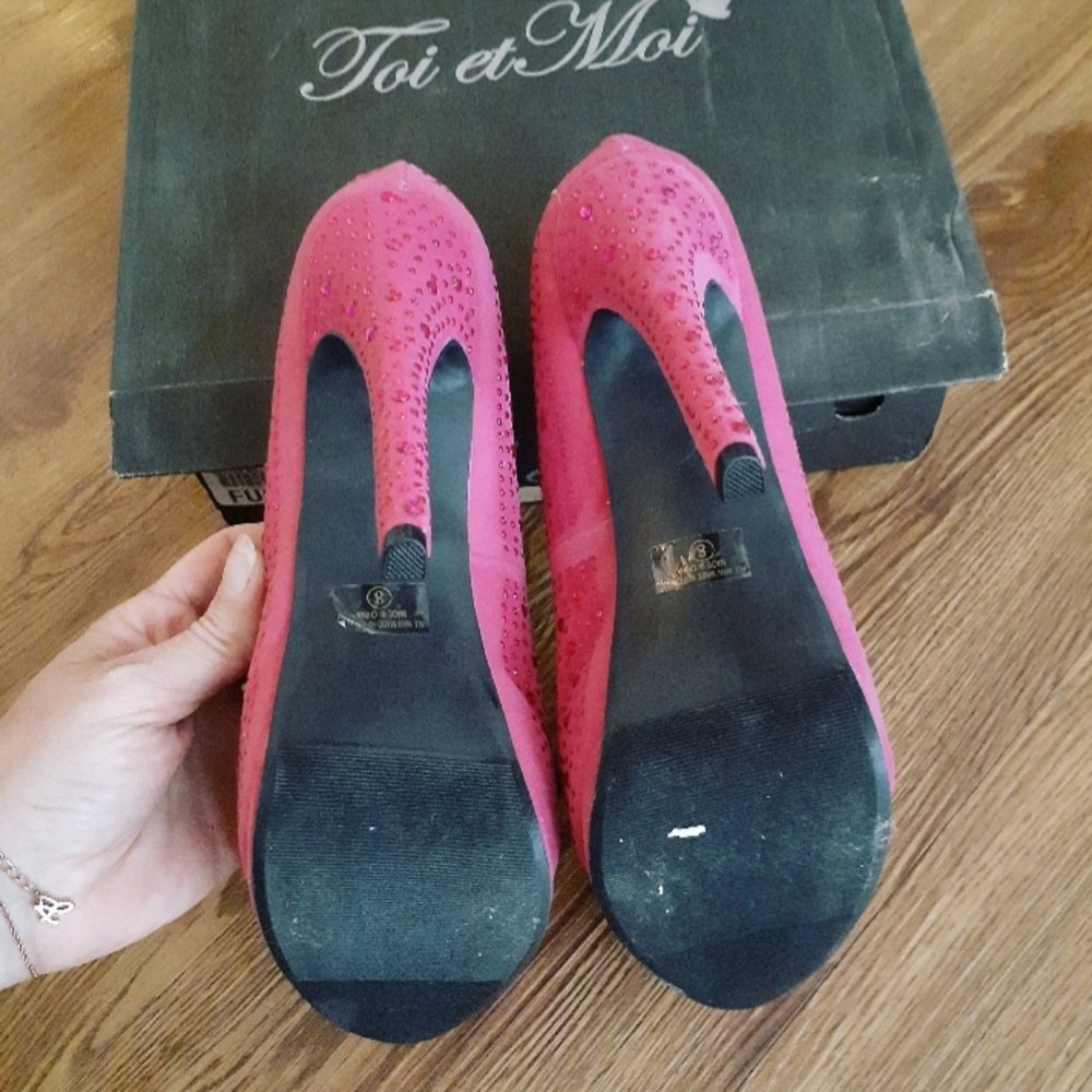 Stilettos - Picture 3 of 6